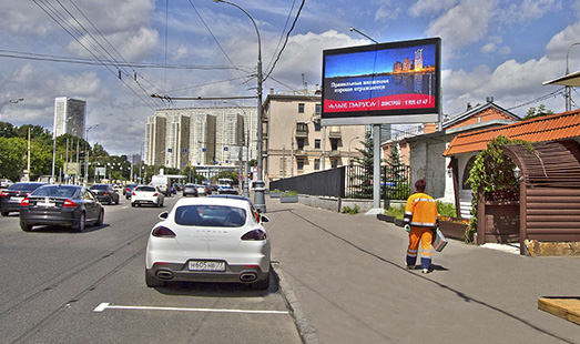 Пример размещения на цифровых билбордах в Москве
