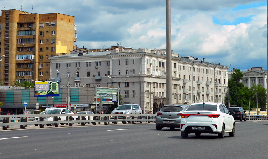Реклама на щите на Ленинградском проспекте, д. 62А; cторона Б