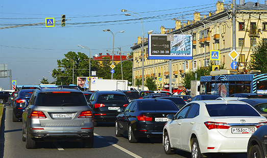 Пример размещения рекламы на цифровом билборде на Ленинском пр-те  63-61, пересечение с ул. Дмитрия Ульянова в Москве; cторона А