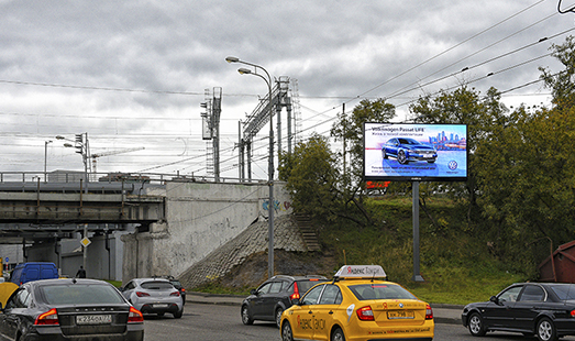 Пример размещения рекламы на цифровом билборде на Рязанском пр-те, из центра, 100 м до ТРЦ ГОРОД на Рязанке в Москве
