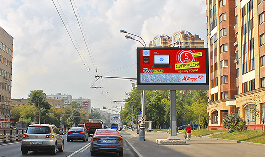 Пример размещения рекламы на цифровом билборде на Нижегородской ул., д. 15-15 А в Москве