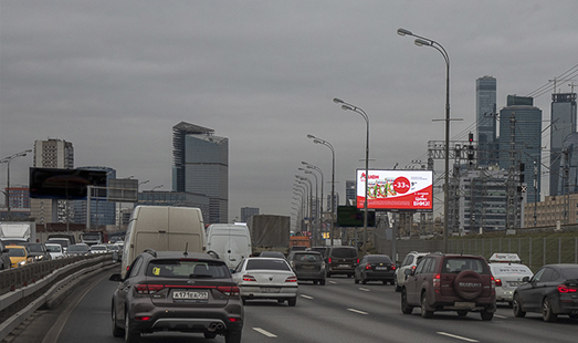 Пример размещения рекламы на цифровом билборде на ТТК, Юго-Запад, внутренняя, 250 м до пересечения с Новодевичьей наб. в Москве