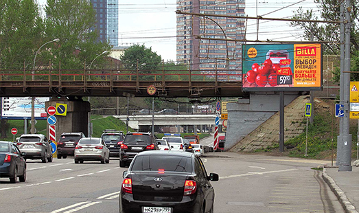 Пример размещения рекламы на цифровом билборде на Бутырской ул., д. 86 в Москве