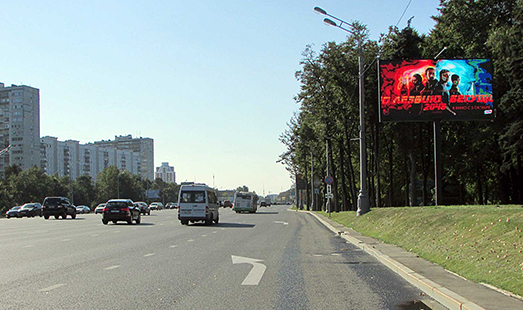 Пример размещения рекламы на цифровом билборде на Кутузовском просп., пересечение с Рублевским шоссе, после станции метро Славянский Бульвар в Москве
