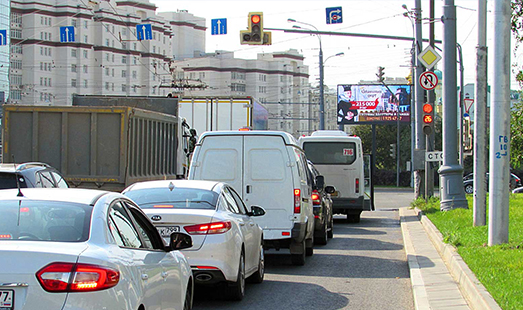 Пример размещения рекламы на цифровом билборде на Преображенской пл., пересечение с улицами Преображенский Вал и Краснобогатырская в Москве