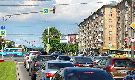 Пример размещения рекламы на цифровом билборде на Ленинском просп., пересечение с Ломоносовским проспектом в Москве