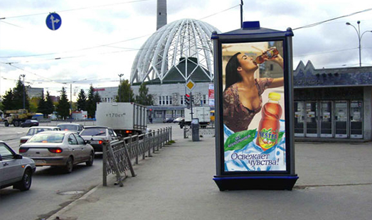 Реклама на пилларах (уличных тумбах) в Москве