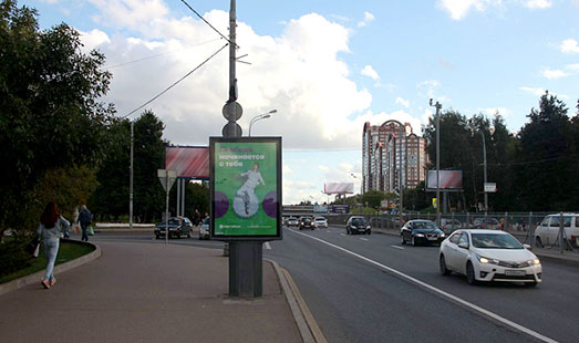 Сити-формат на Рублёвском ш., чётная сторона; ст. м. «Кунцевская»; cторона Б
