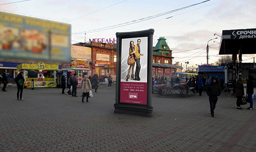 Пример размещения рекламы на уличных тумбах в Нижнем Новгороде