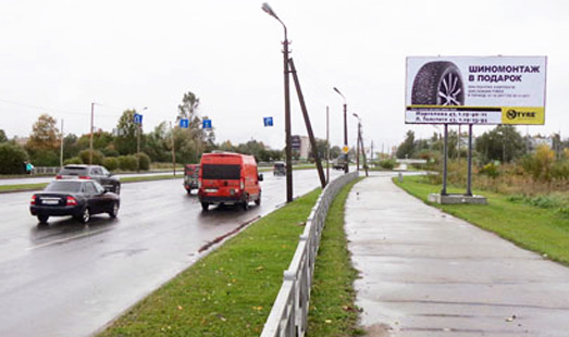 Щит на ул. Ижорского батальона (нечет. ст.) на пересечении с ул. Чудской, сторона А