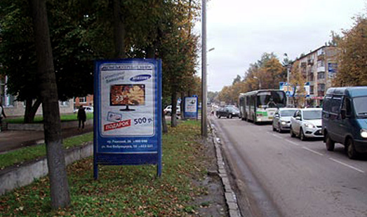 реклама на сити-форматах на ул. Яна Фабрициуса, напротив д. № 10, сторона Б
