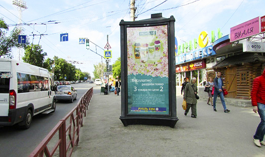 Пример размещения рекламы на уличных тумбах в Самаре